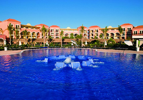 Swimming Pools in large Hotel Resorts